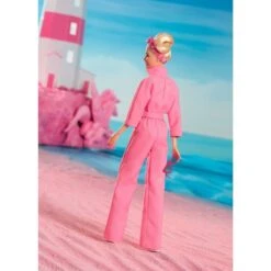 Mattel Barbie The Movie - Margot Robbie Als Barbie: Puppe Im Rosa Jumpsuit -Angebote Puppen Welt Store Mattel Barbie The Movie Margot Robbie als Barbie Puppe im rosa Jumpsuit@@1919788 3